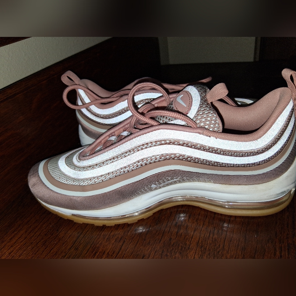 Size 10 - Nike Air Max 97 Ultra 17 Metallic Rose Gold - Picture 2 of 6